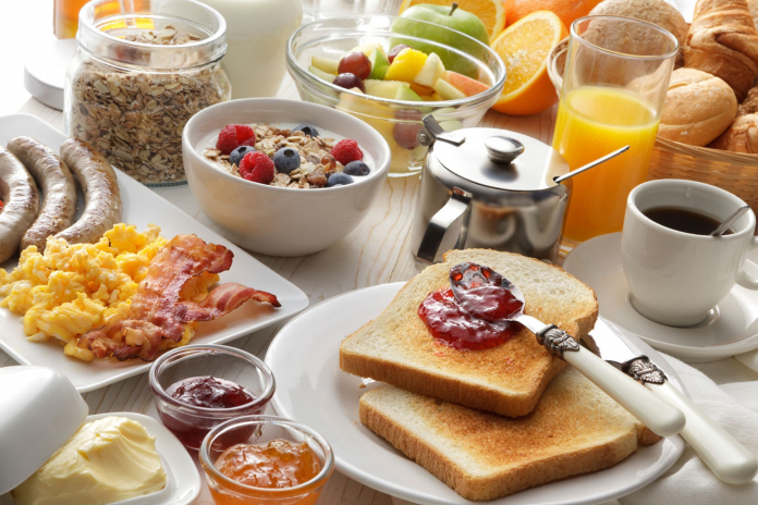 Colazione, toast, caffè