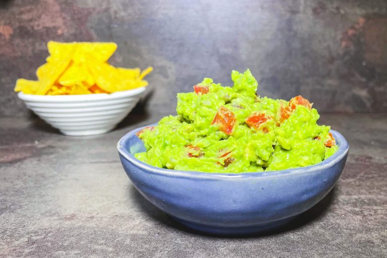 Guacamole: una salsa sfiziosa a base di avocado pronta in 10 minuti