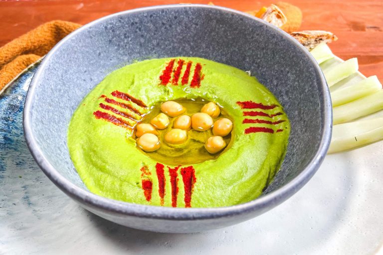 Hummus di ceci verdissimo, la ricetta con gli spinacini