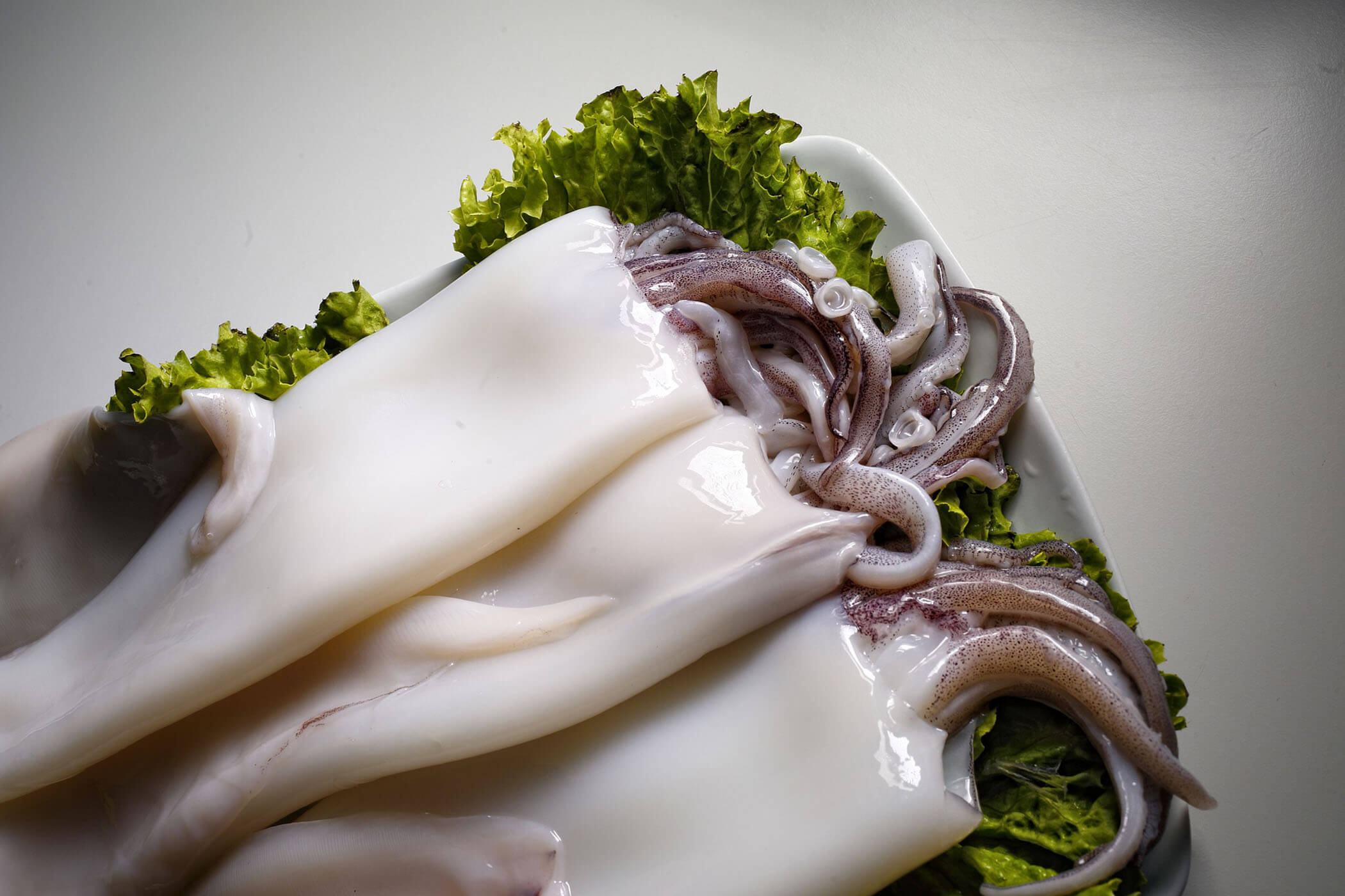 Paradisi di delizie, la ricetta della calamarata con calamari e pomodorini del Piennolo
