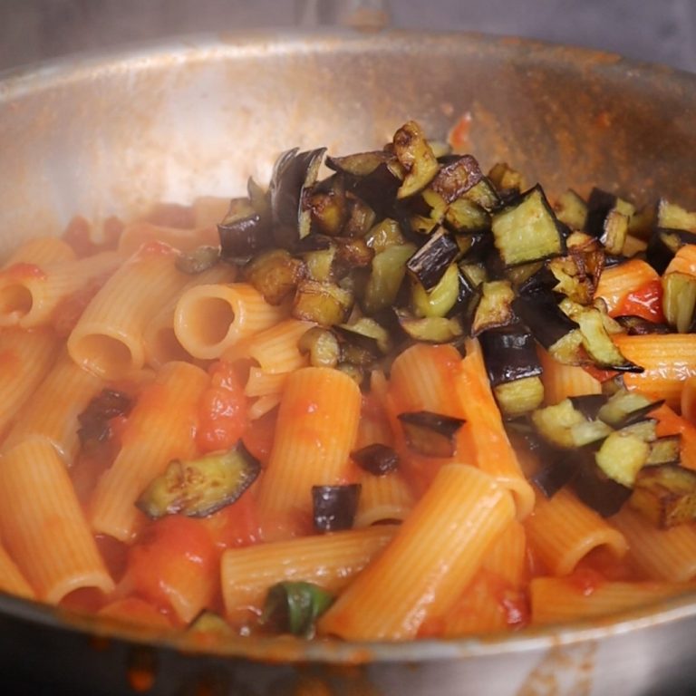 Pasta alla norma step 5