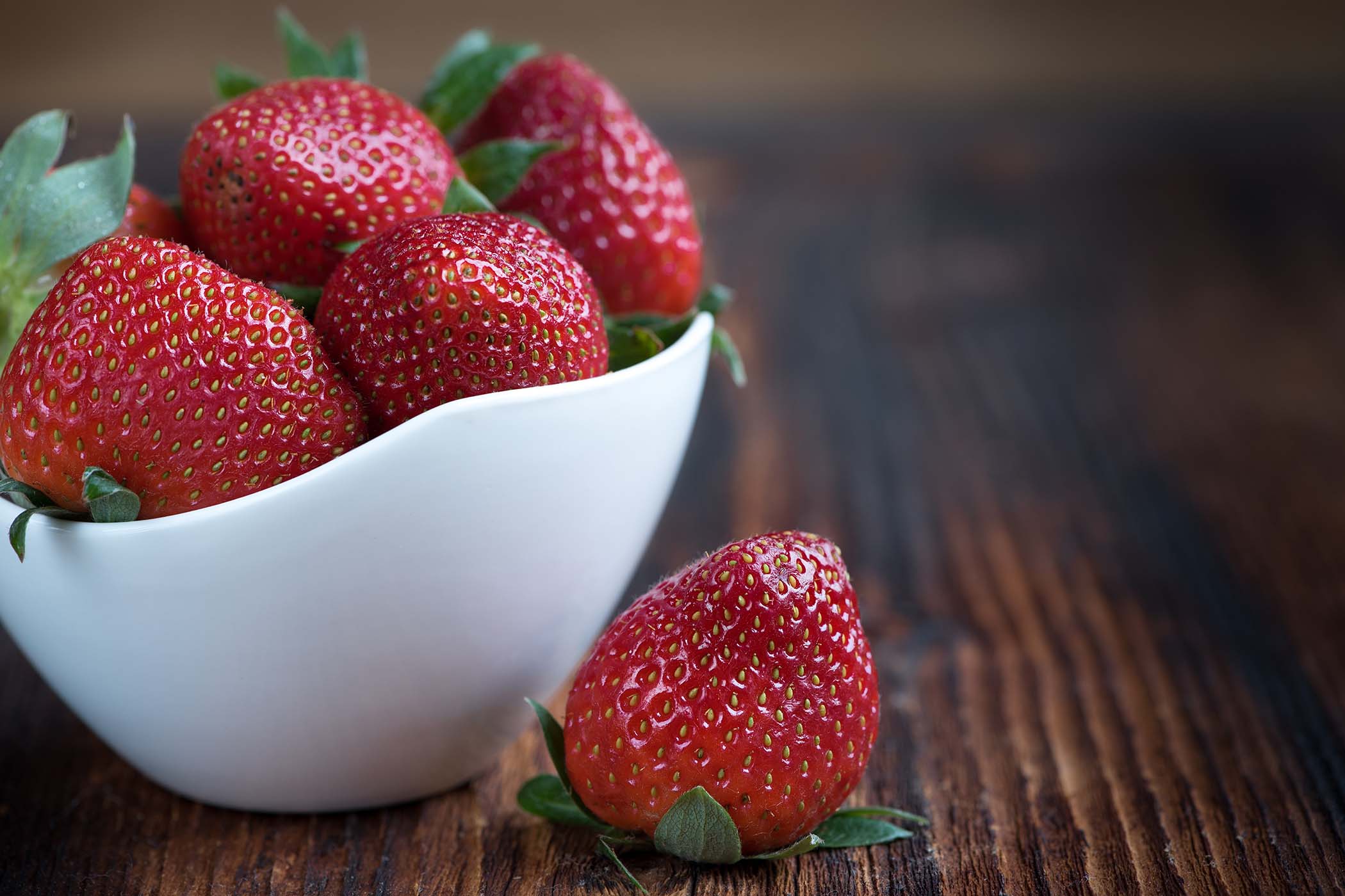 Il mito che fa gola a Venere, le fragole in brodo con pisellini e gelato di mozzarella di bufala