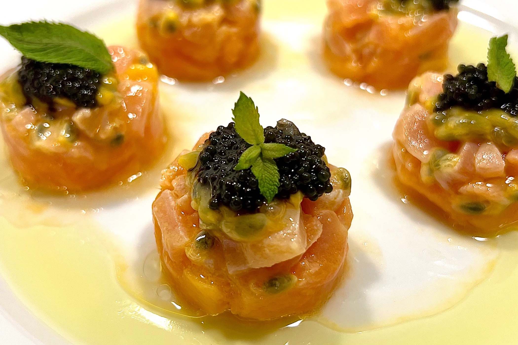 Tartare di salmone esotica, fresca e leggera!