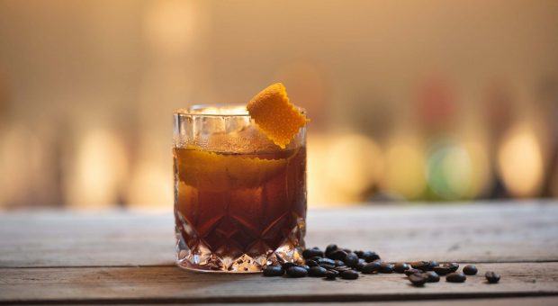 Tendenze cocktail summer '22: dal whisky italiano al mezcal