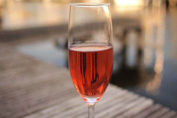 vino rosé, rosato