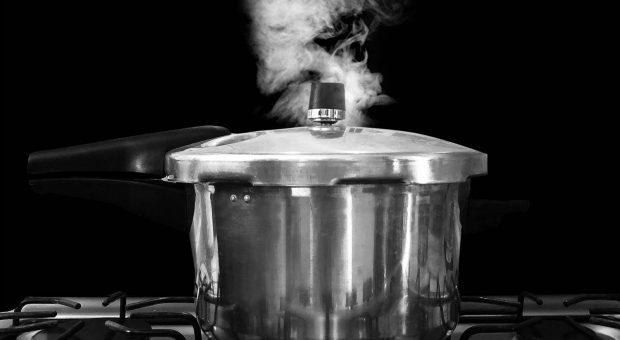 Che passione la pressione, la ricetta delle seppioline con insalata di ceci