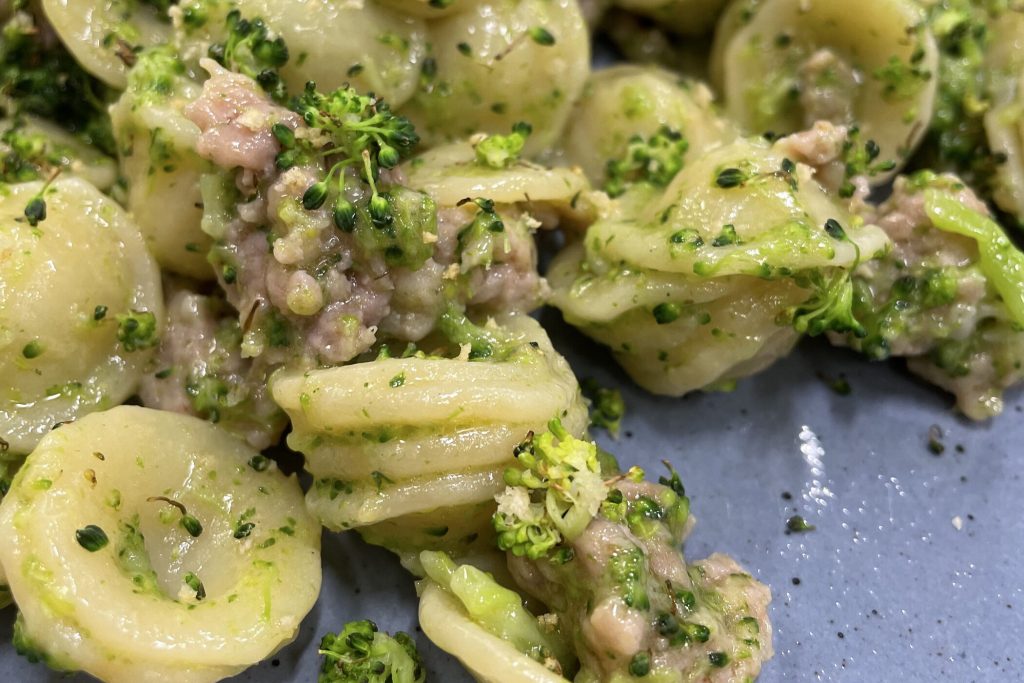 pasta broccoli e salsiccia