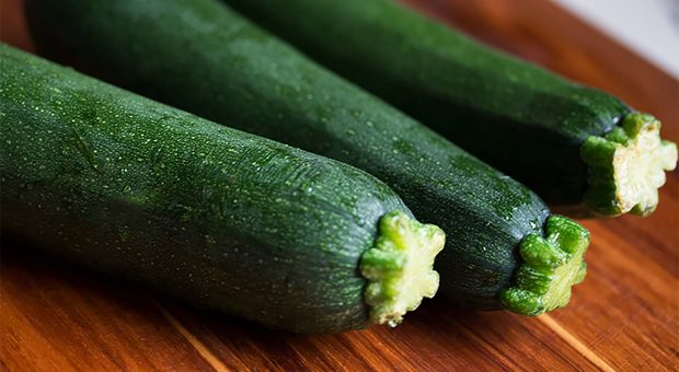 Gustare con gli occhi: la ricetta delle linguine con bottarga e zucchine croccanti