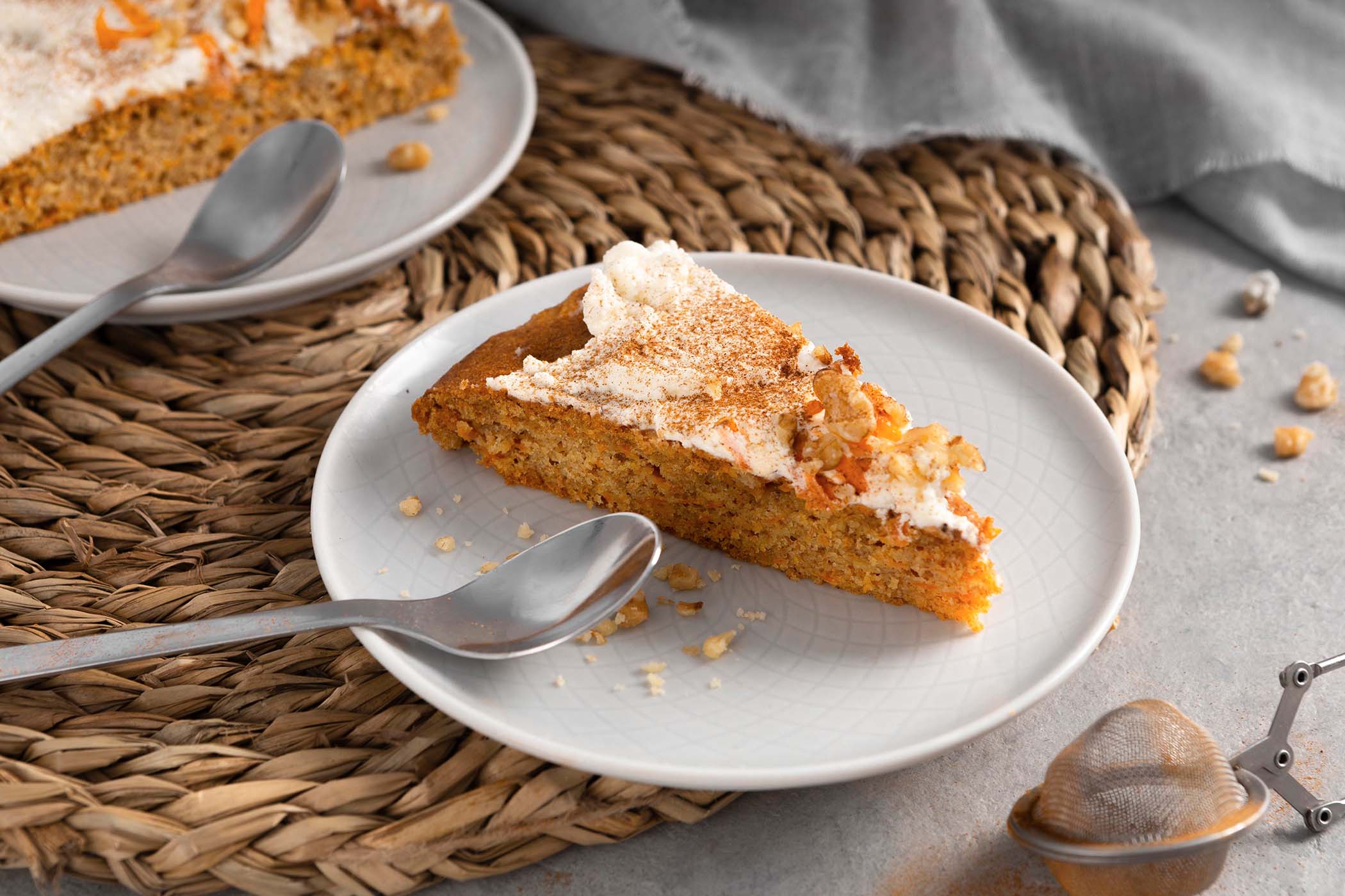 Le meraviglie della carota: la ricetta della torta di carote e noci