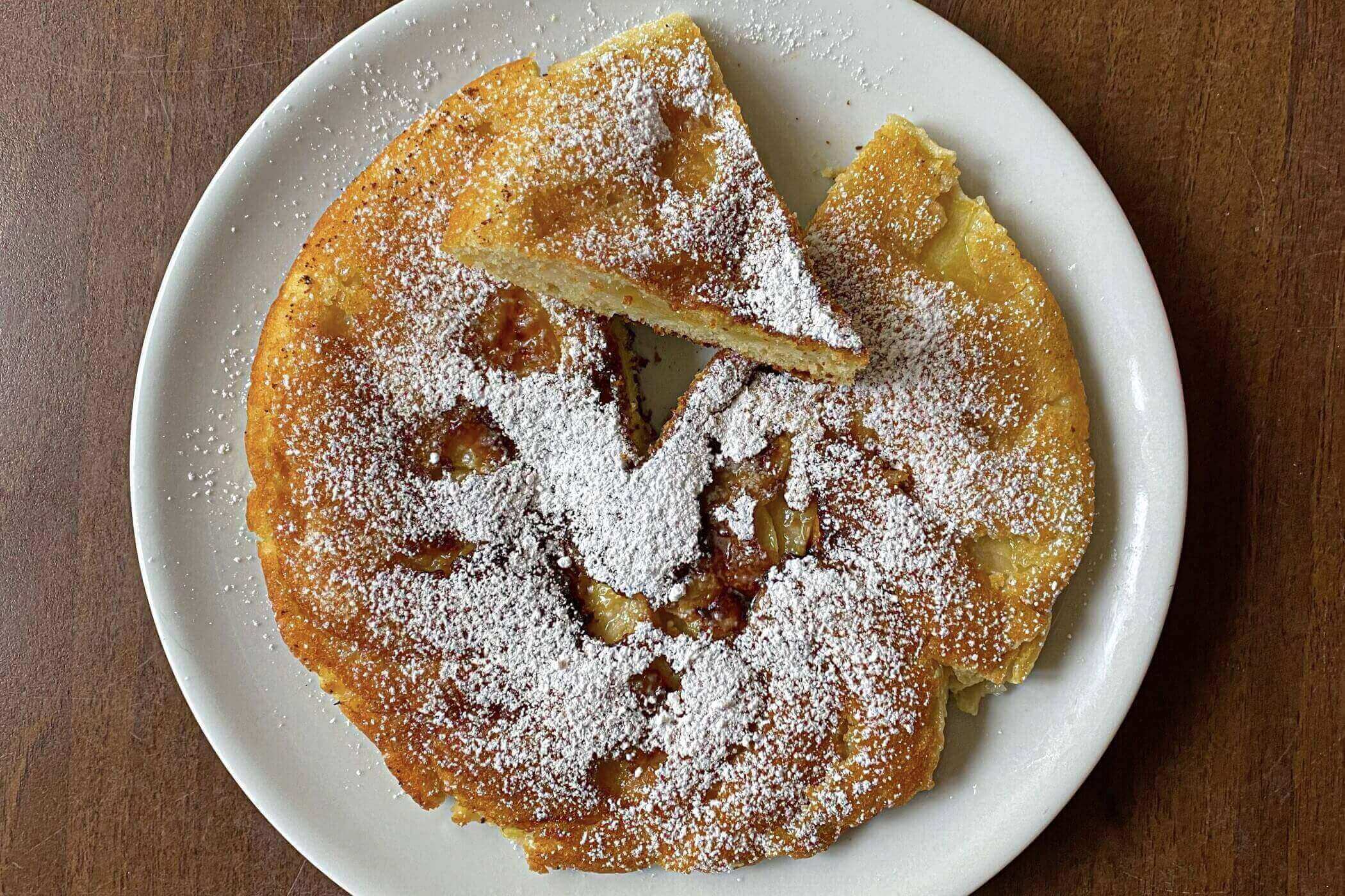 Torta in padella alle mele, la ricetta facile senza forno
