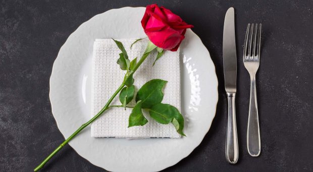 Mettete dei Fiori nei vostri cenoni: la ricetta dei ravioli di baccalà rose e agrumi