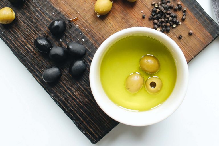 olio olive tagliere