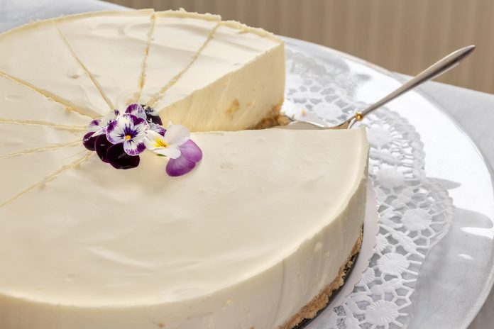 torta cake petali fiori cheesecake