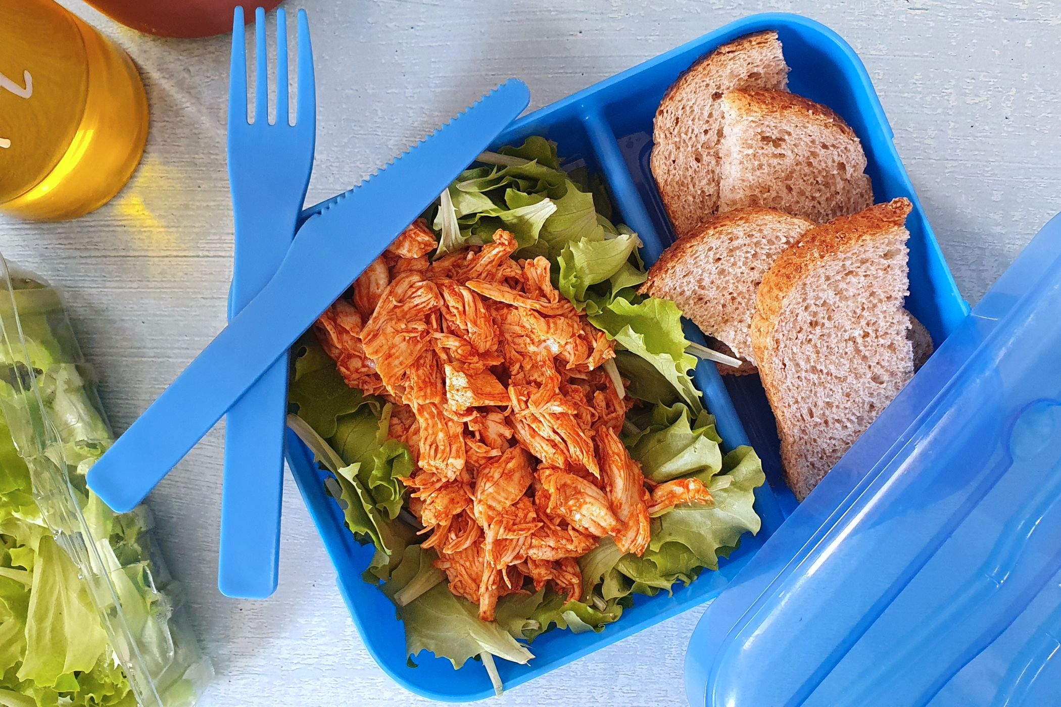 Insalata di pollo, la ricetta per un pranzo sano e saporito pronto in 15 minuti!