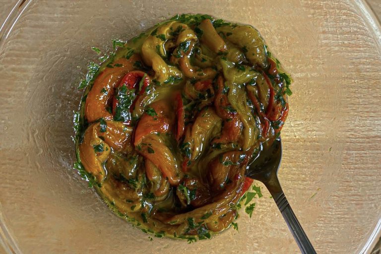 Insalata di peperoni, la ricetta fresca e super nutriente!