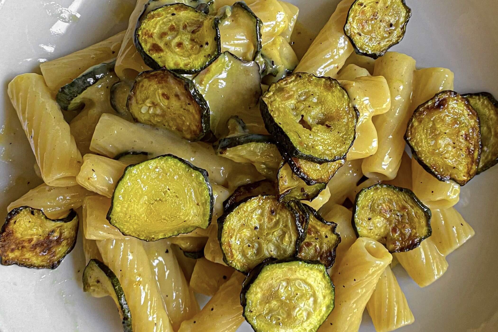 Pasta con zucchine, la ricetta super cremosa