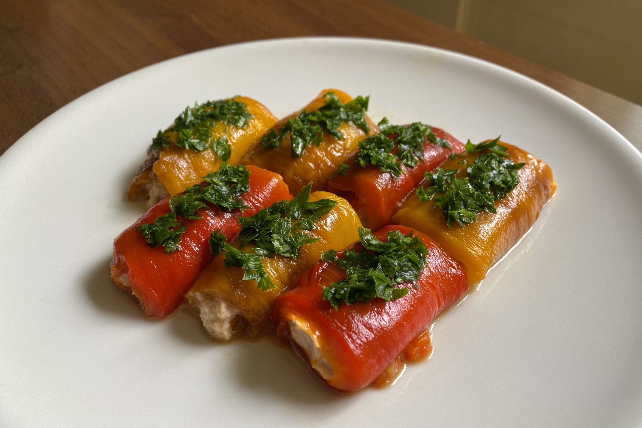 Involtini di peperoni e tonno, la ricetta che non ti aspetti