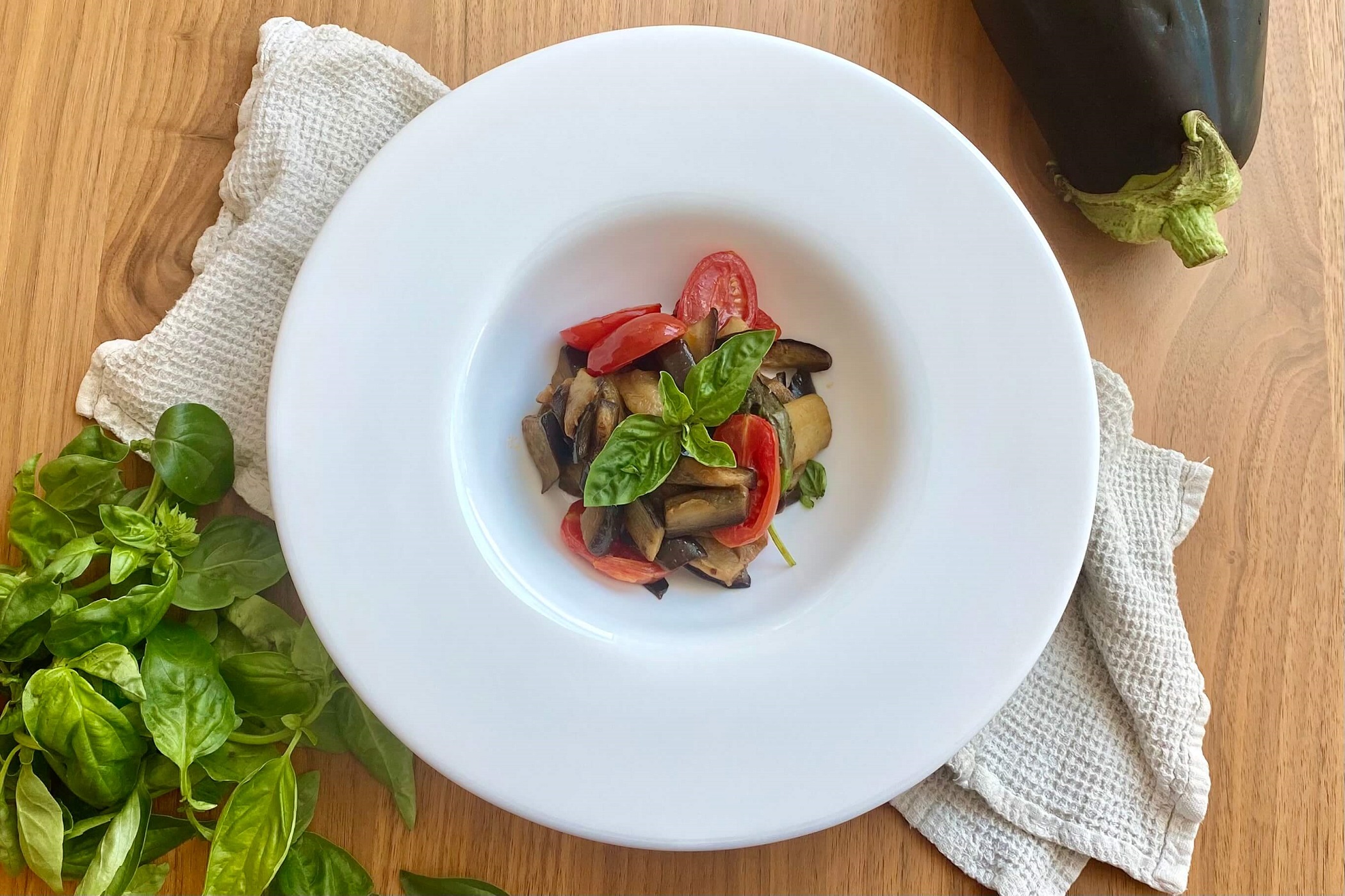 Melanzane in padella, la ricetta veloce che profuma di estate