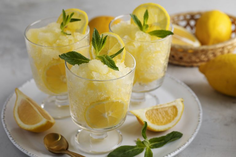 dessert-granita-limone-grattachecca drink cocktail
