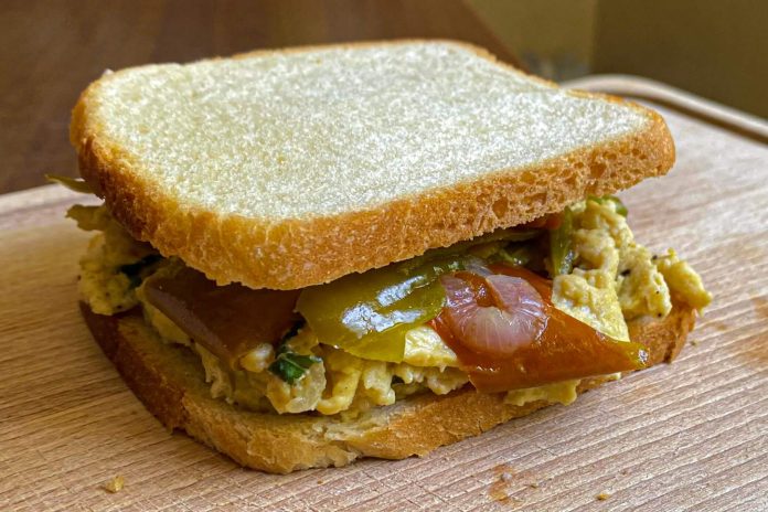 Egg sandwich