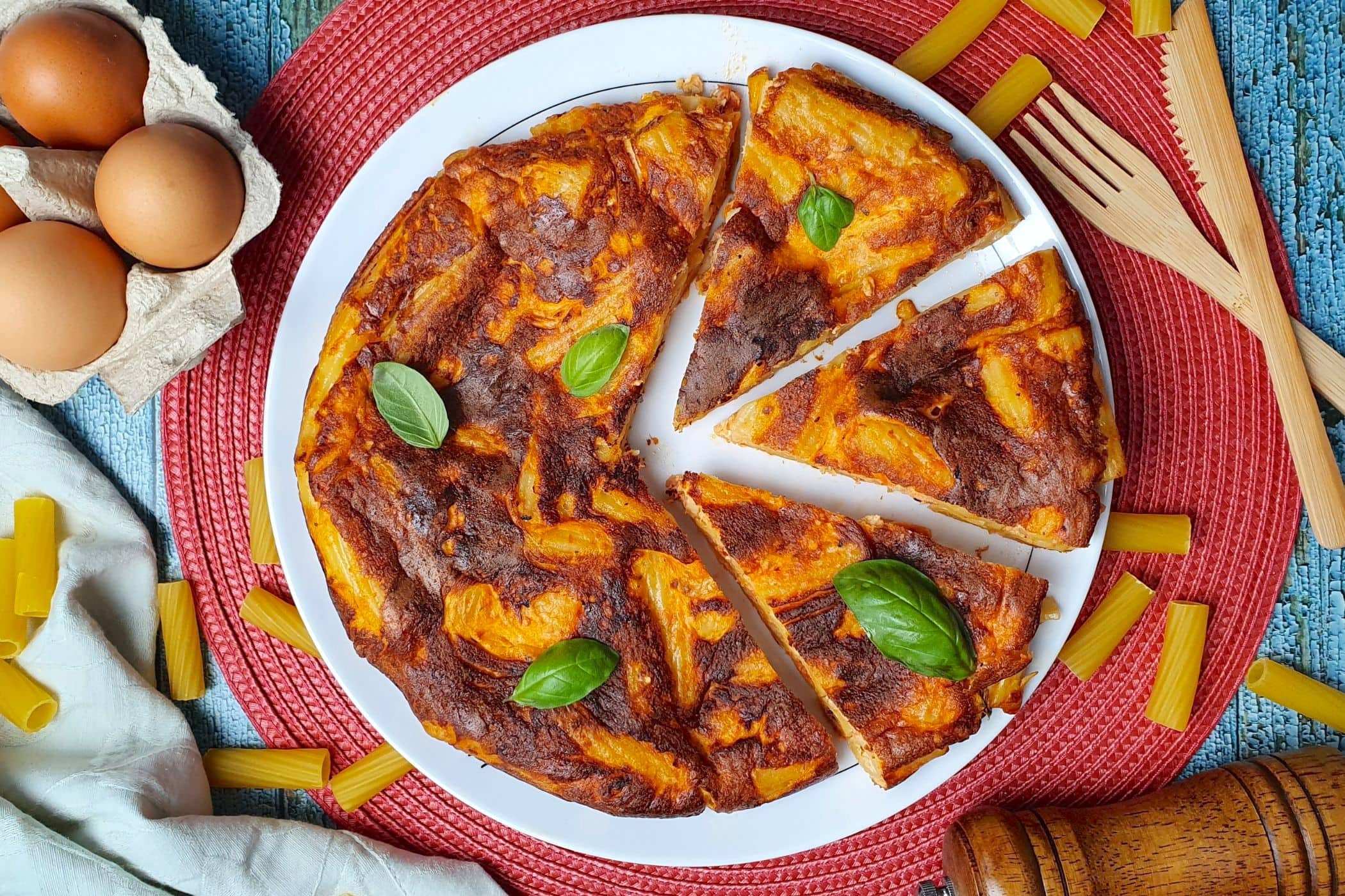 Frittata di pasta, la ricetta antispreco e super sfiziosa