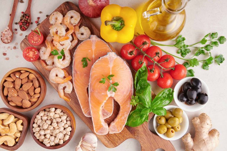 nutrizione-dieta-mediterranea-vitamina-vitamine-salmone