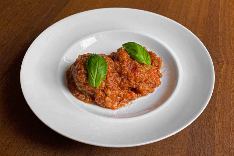 Polpette di melanzane al sugo