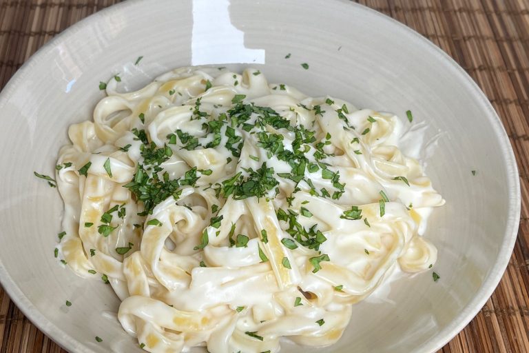 Fettuccine Alfredo