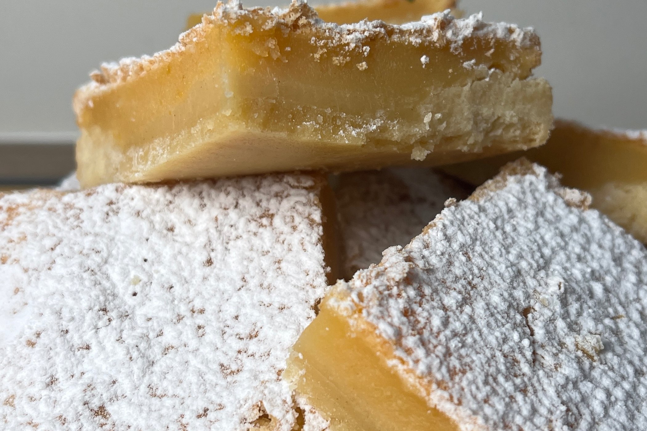 Lemon bars, la ricetta fresca e golosa