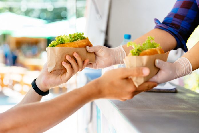 hot-dog-chiosco-cibo-strada- street food