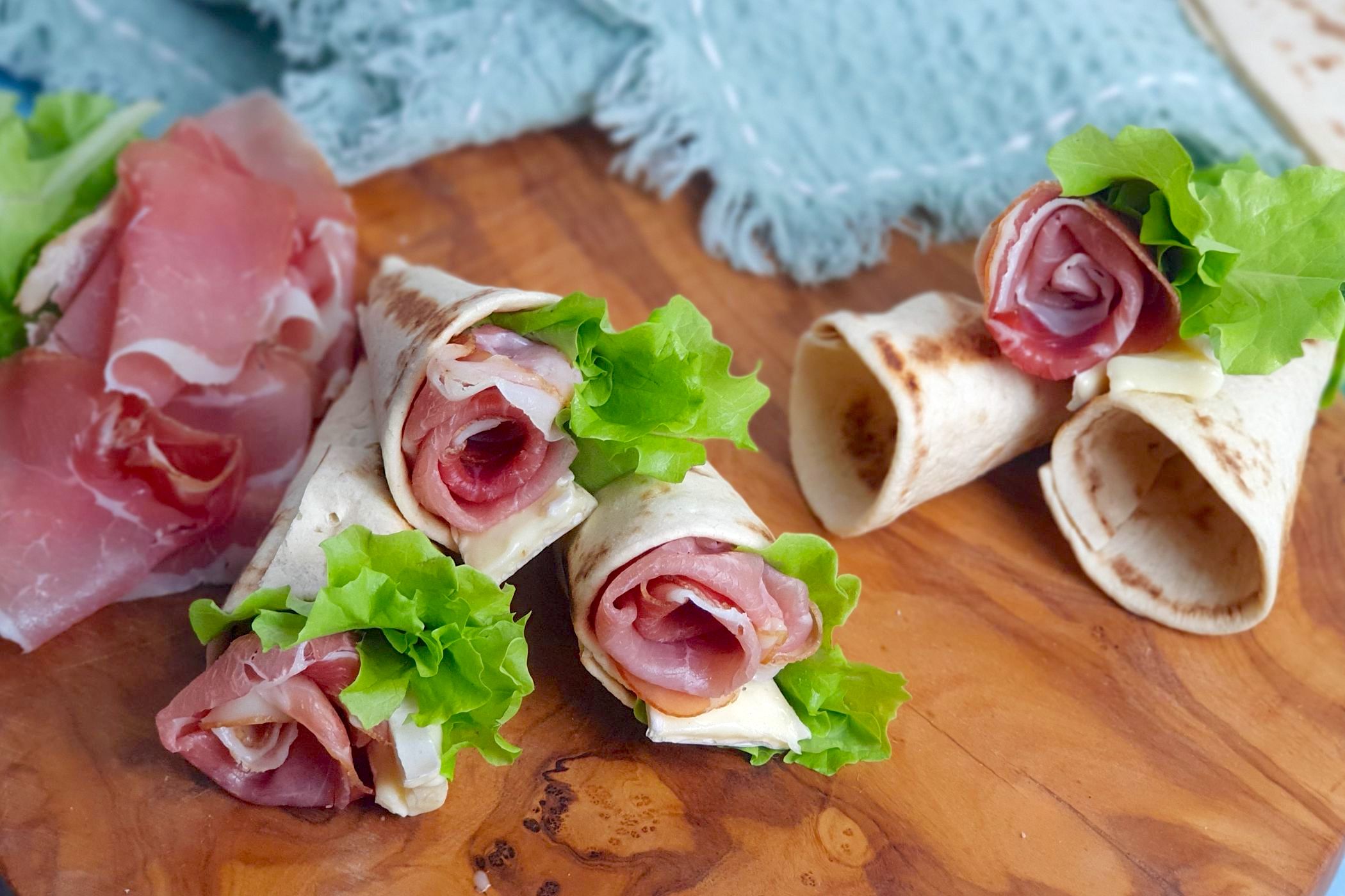 Coni di piadina farciti: la ricetta facile senza forno