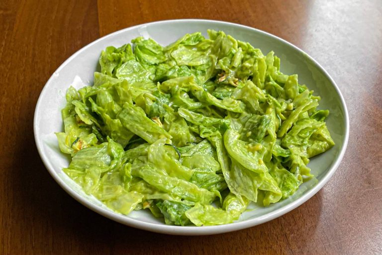 Green salad, l’insalata super cremosa che ha fatto impazzire il web