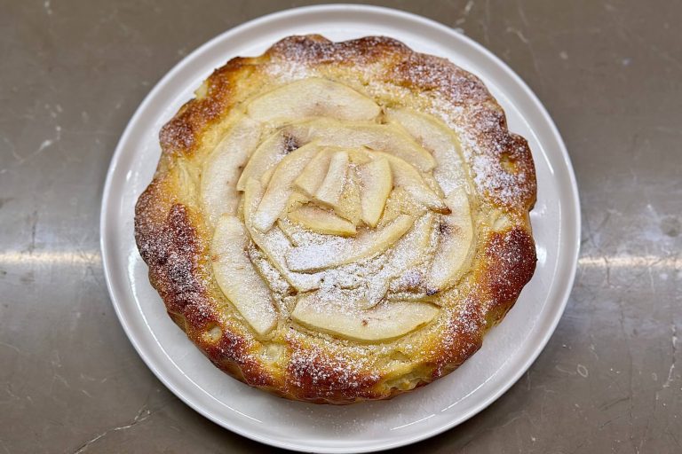 Torta ricotta e pere