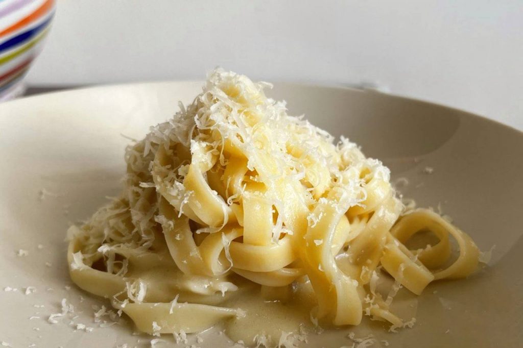 Pasta burro e parmigiano