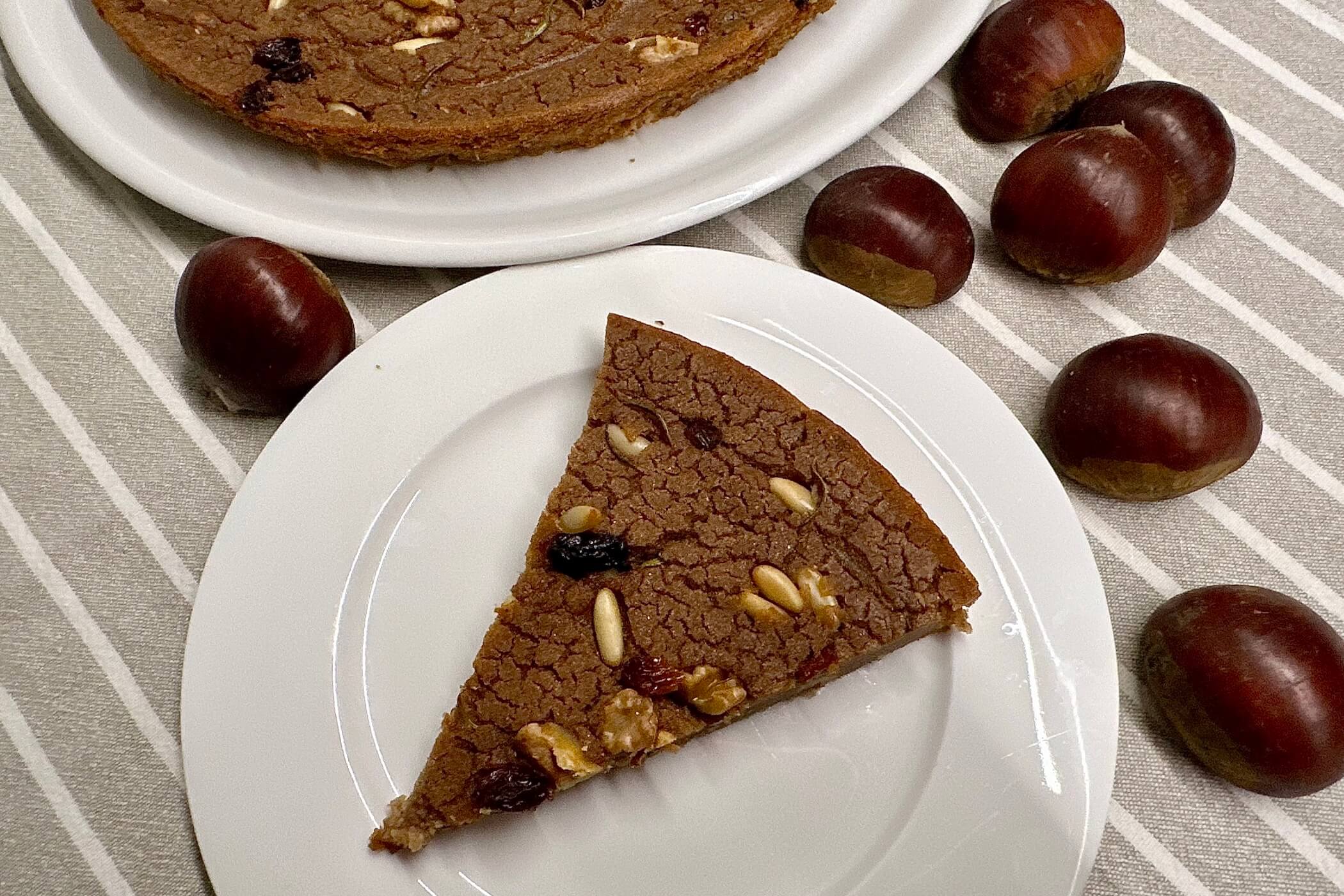 Castagnaccio toscano: la ricetta che profuma di autunno