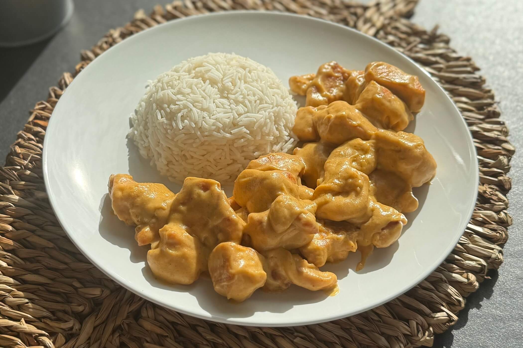 Bocconcini di pollo miele e senape: il secondo piatto facile e irresistibile