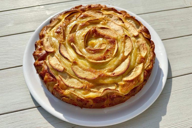 Torta di mele e crema pasticcera