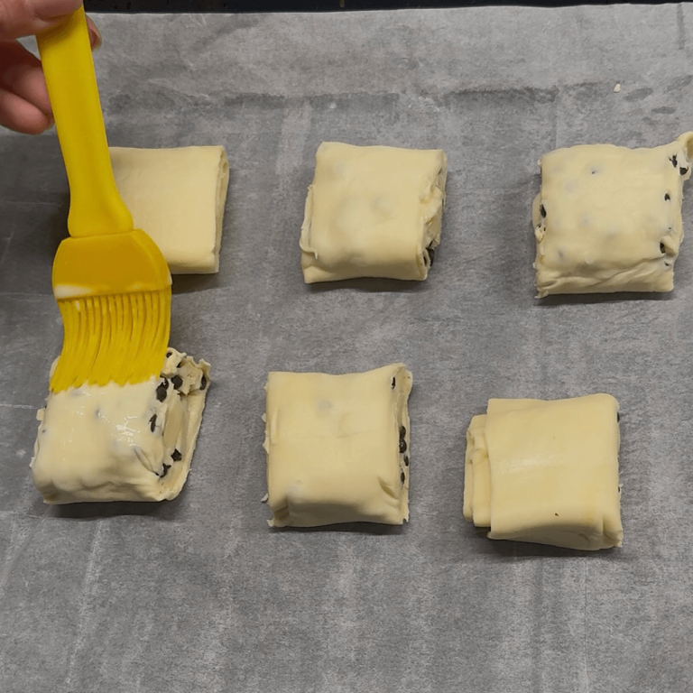 Banana rolls step4