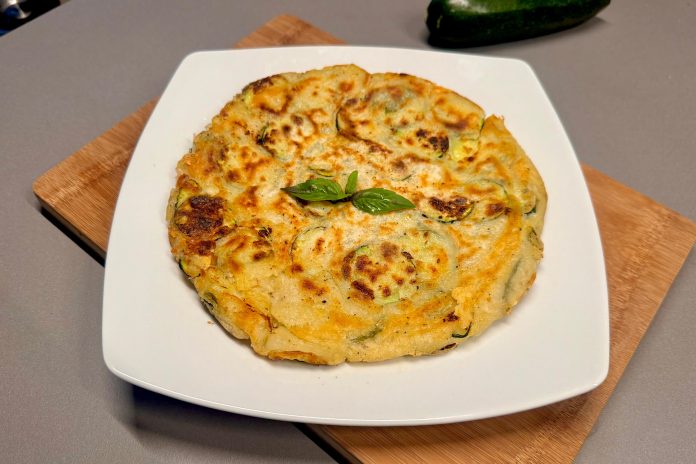Schiacciata di zucchine in padella