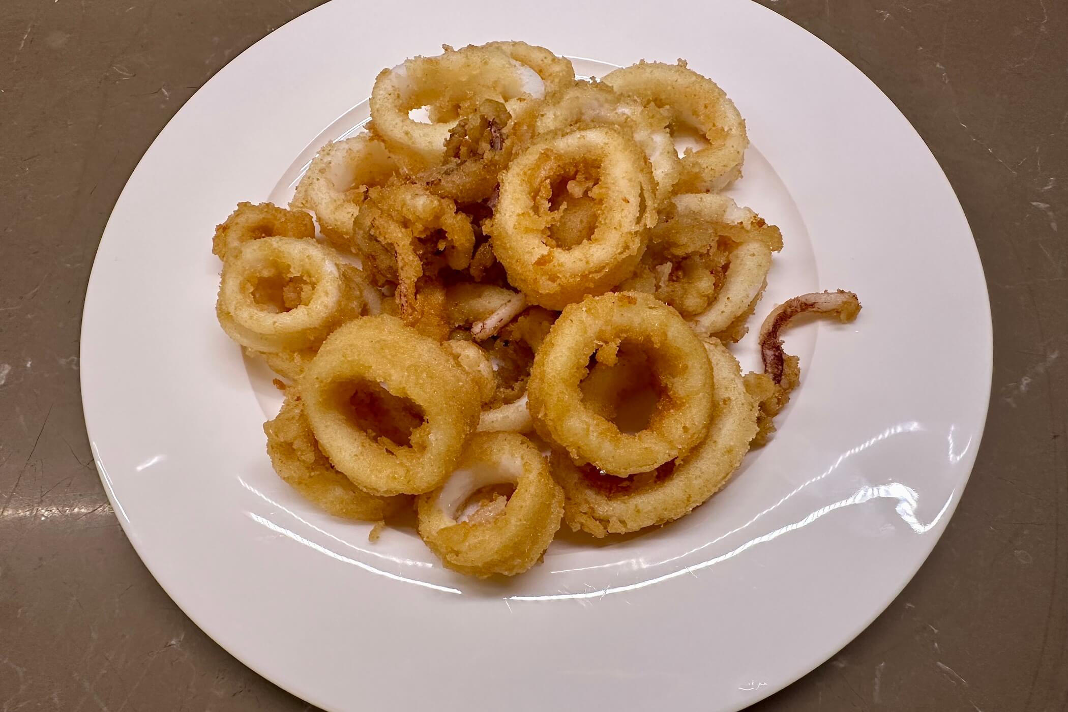 Calamari fritti croccantissimi, la ricetta definitiva