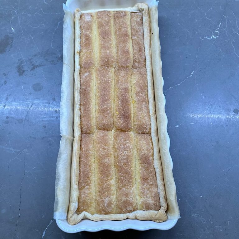 Dolce di pasta sfoglia e savoiardi step7