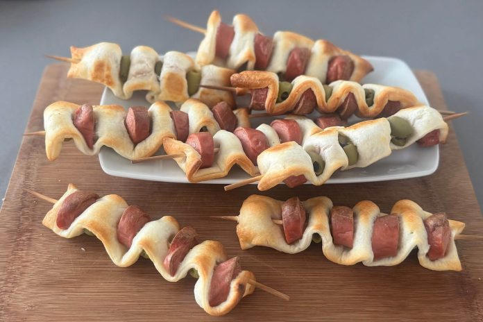 Spiedini di pasta sfoglia ai wurstel