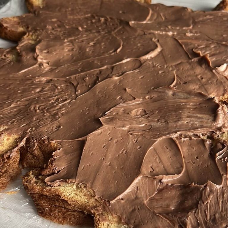 Rotolo di pandoro nutella e mascarpone step3