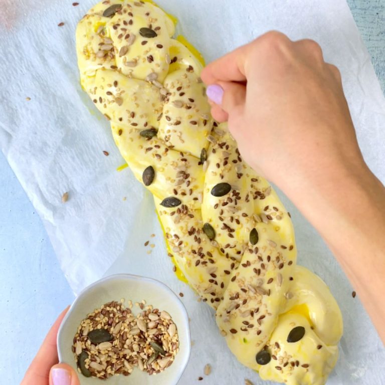 Treccia di pasta sfoglia al salmone step5