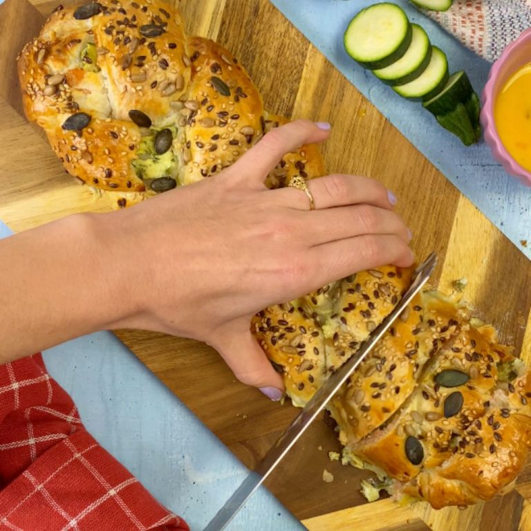 Treccia di pasta sfoglia al salmone step6