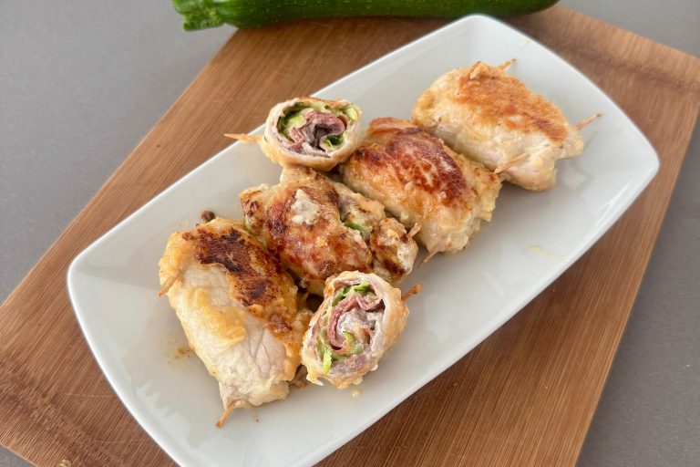 Involtini di carne e zucchine, il secondo gustoso e facile da fare
