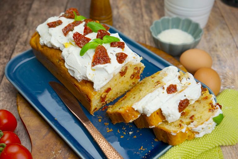 Plumcake ai pomodori secchi con impasto all’olio extra vergine di oliva