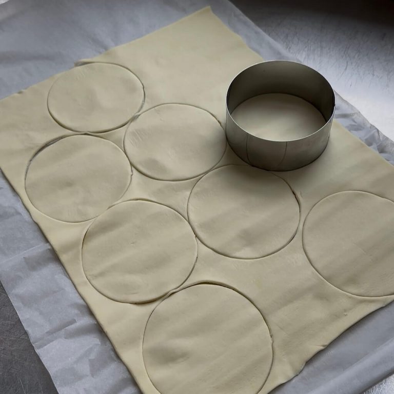 Conchiglie di pasta sfoglia step1