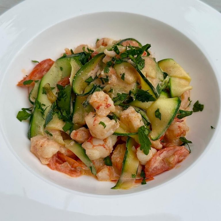 Finte tagliatelle di zucchine con gamberi step9