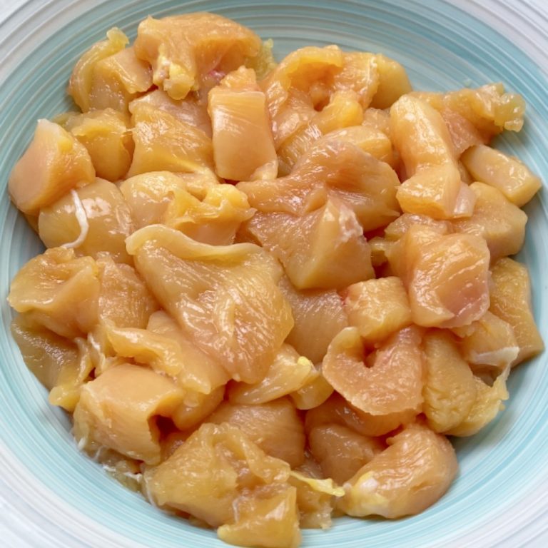 Bocconcini di pollo e patate in padella step2